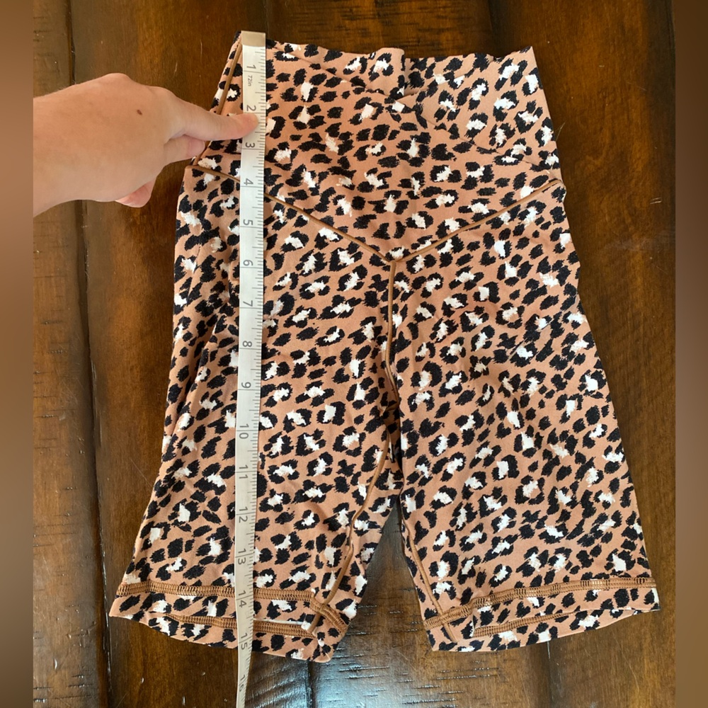 Leopard Print Biker shorts XS - Aerie - Picture 7 of 8